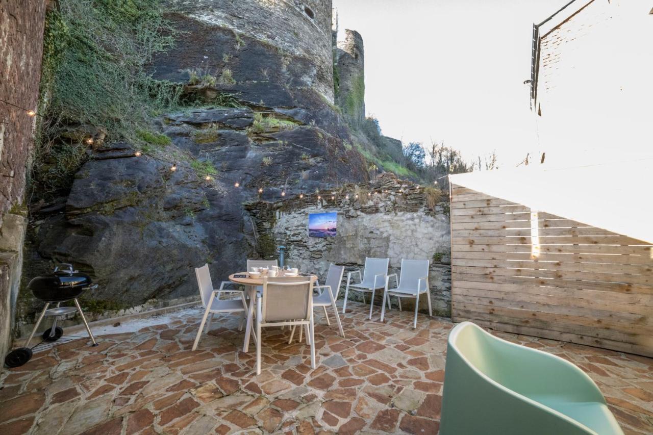 La Roche ô Tour! - Gîte citadin Extérieur photo